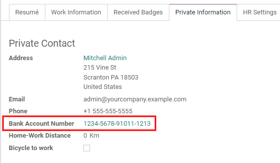 可在员工卡中输入银行信息。