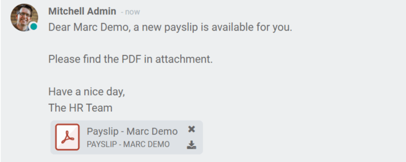 新的工资单会通过电子邮件发送给员工，该电子邮件也会出现在沟通栏中。